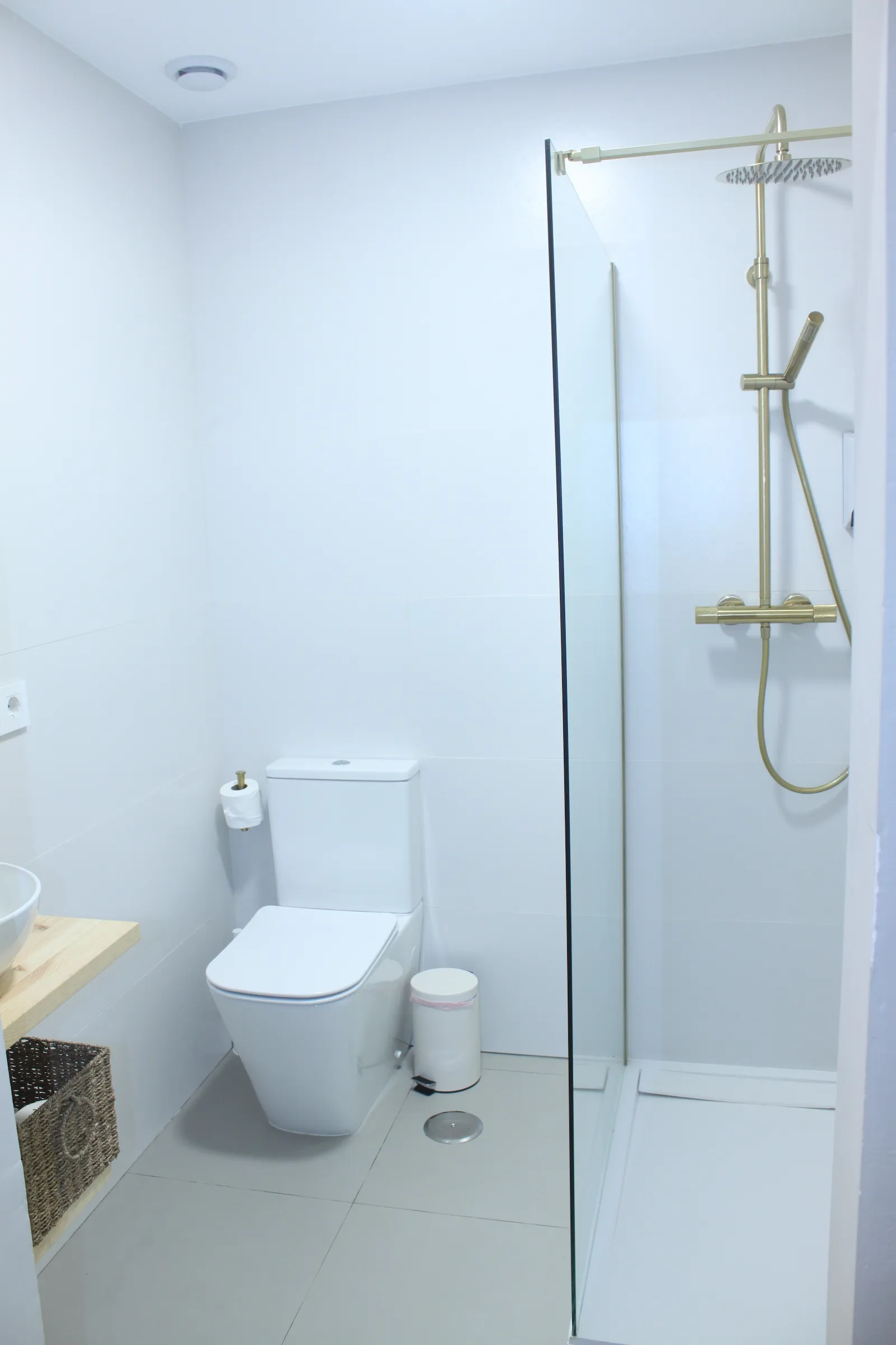 Sisargas — dormitorio con cama doble